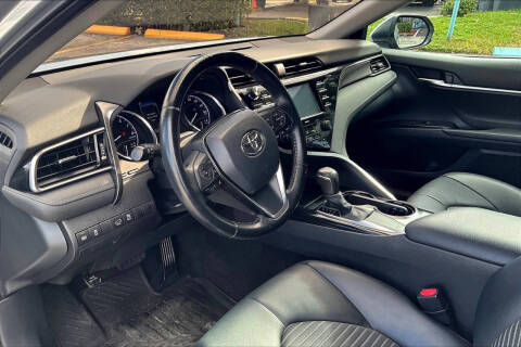 2020 Toyota Camry SE