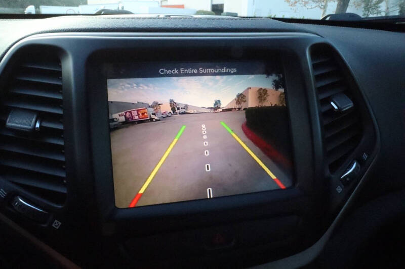 2016 Jeep Cherokee Latitude Altitude