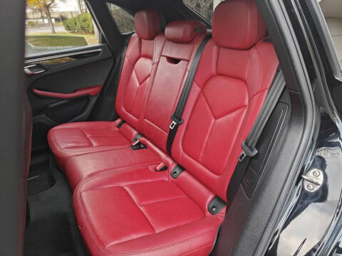 2018 Porsche Macan S