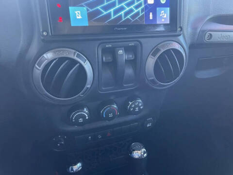 2016 Jeep Wrangler Willys Wheeler