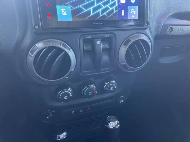 2016 Jeep Wrangler Willys Wheeler