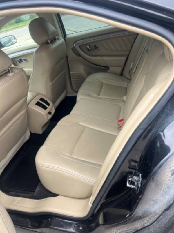 2013 Ford Taurus SEL