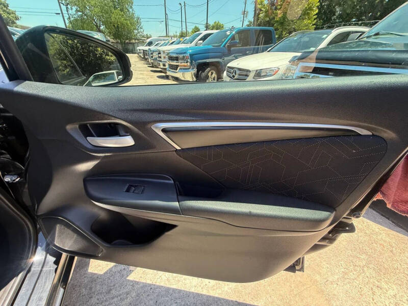 2017 Honda Fit EX