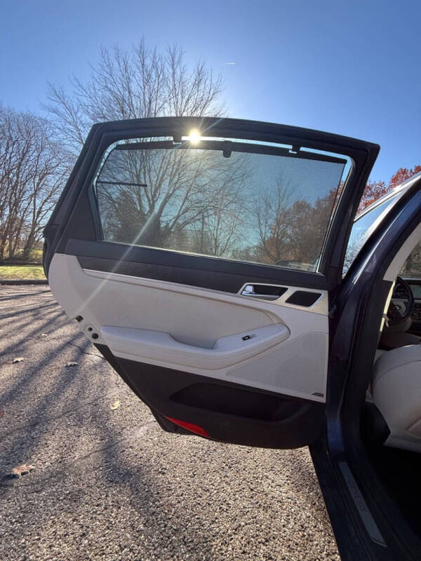 2015 Hyundai Genesis