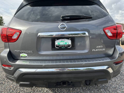 2017 Nissan Pathfinder Platinum