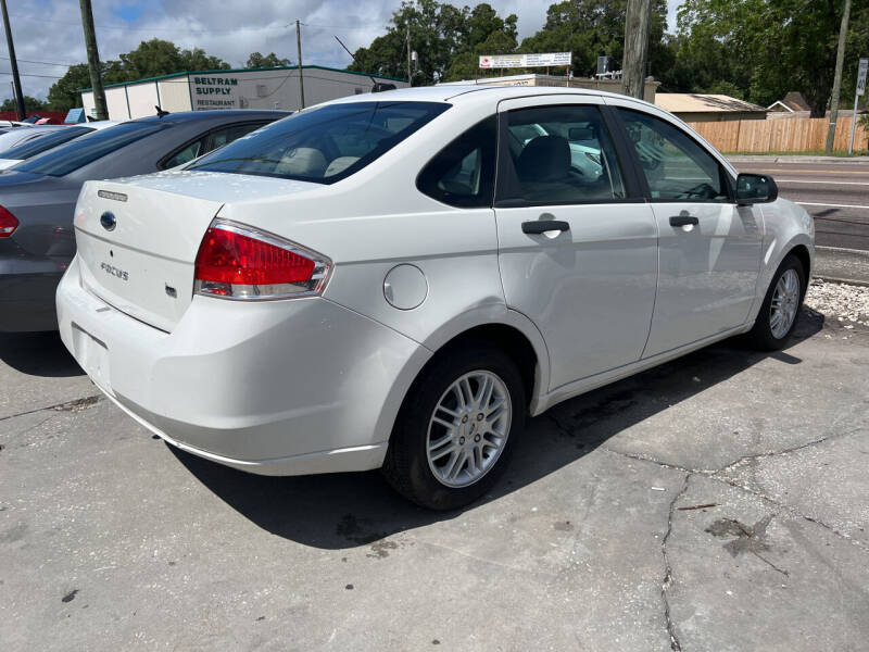 2009 Ford Focus for sale at Bay Auto Wholesale INC in Tampa FL