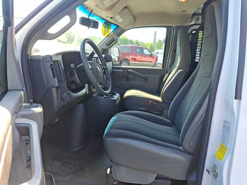 2024 GMC Savana 2500