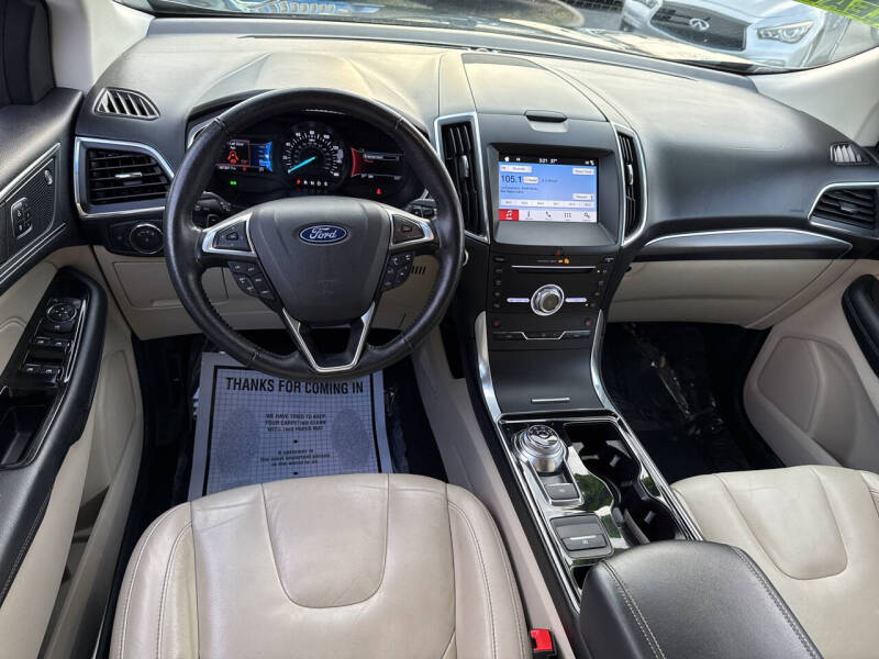 2019 Ford Edge Titanium