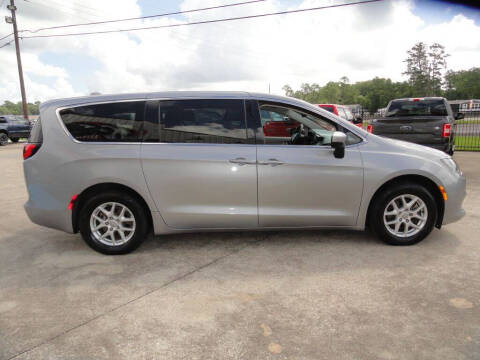 2017 Chrysler Pacifica LX