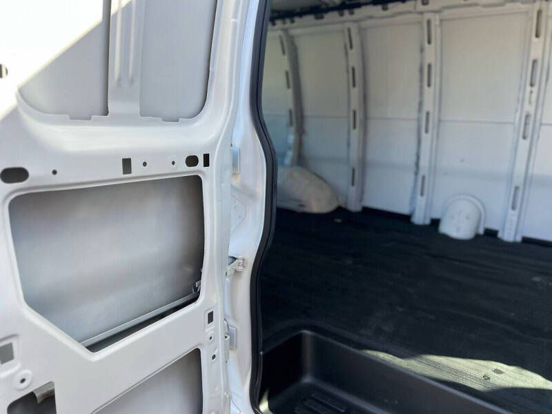 2021 Chevrolet Express 2500