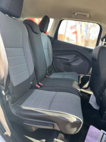 2019 Ford Escape S