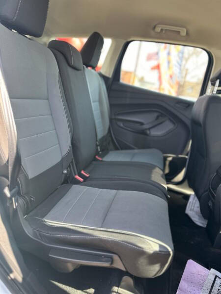 2019 Ford Escape S