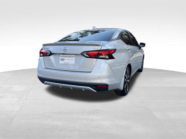 2022 Nissan Versa SR
