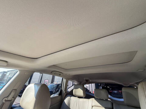 2011 Nissan Murano LE