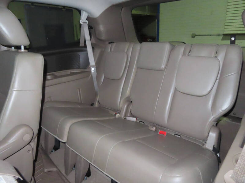 2012 Volkswagen Routan