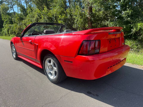 2000 Ford Mustang