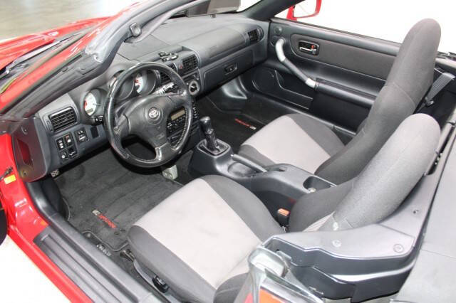 2001 Toyota MR2 Spyder