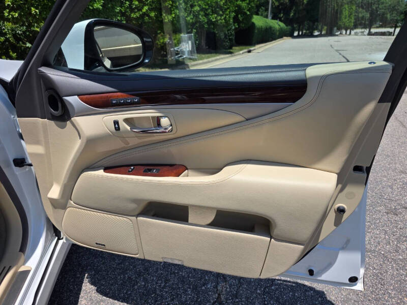 2014 Lexus LS 460