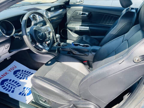 2015 Ford Mustang EcoBoost Premium