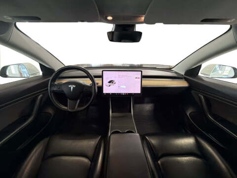 2019 Tesla Model 3 Mid Range