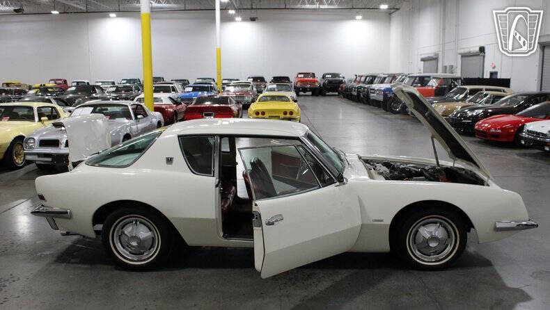 1964 Studebaker Avanti