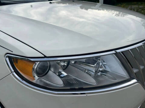 2012 Lincoln MKZ
