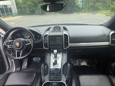 2016 Porsche Cayenne S