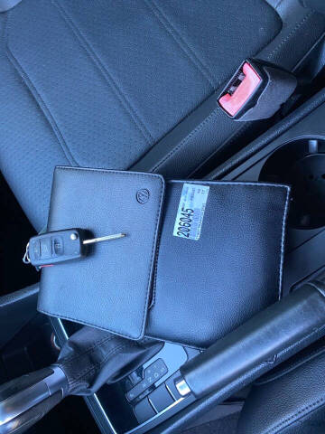 2017 Volkswagen Passat 1.8T R-Line