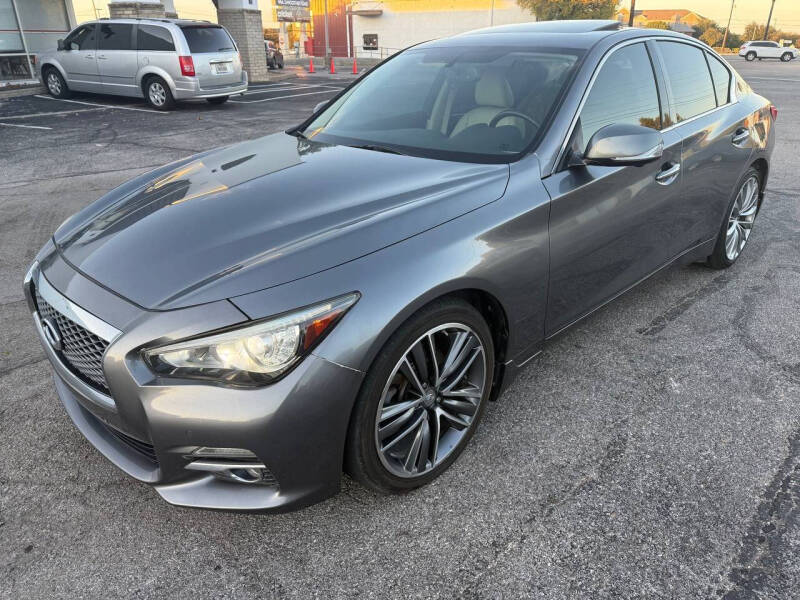 2017 Infiniti Q50 Hybrid Premium