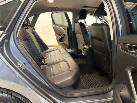 2018 Volkswagen Passat 2.0T SE