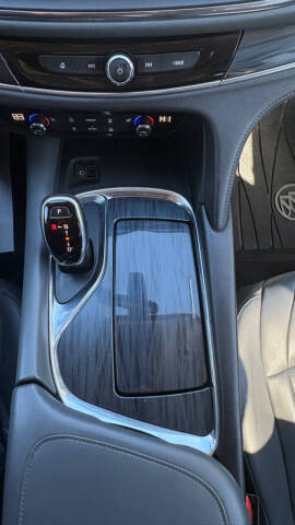 2020 Buick Enclave Essence