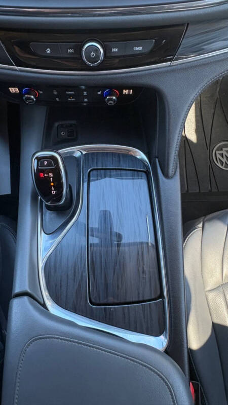 2020 Buick Enclave Essence