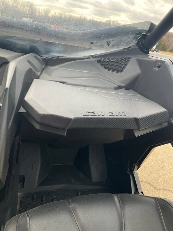 2018 Can-Am MAVERICK X3 SERIES