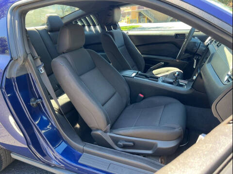 2012 Ford Mustang V6 Premium