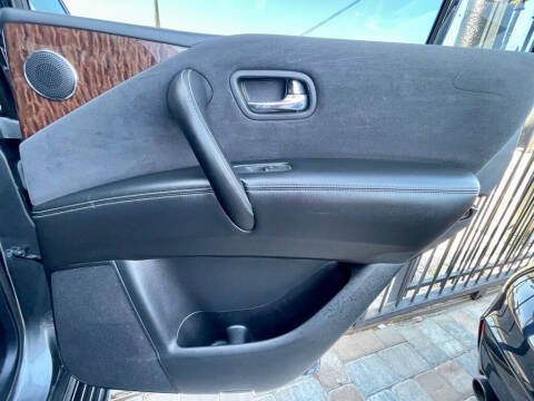 2017 Nissan Armada SV