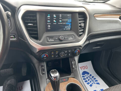 2017 GMC Acadia SLE-2
