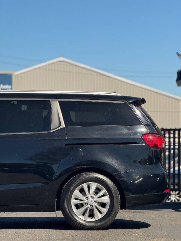 2016 Kia Sedona LX