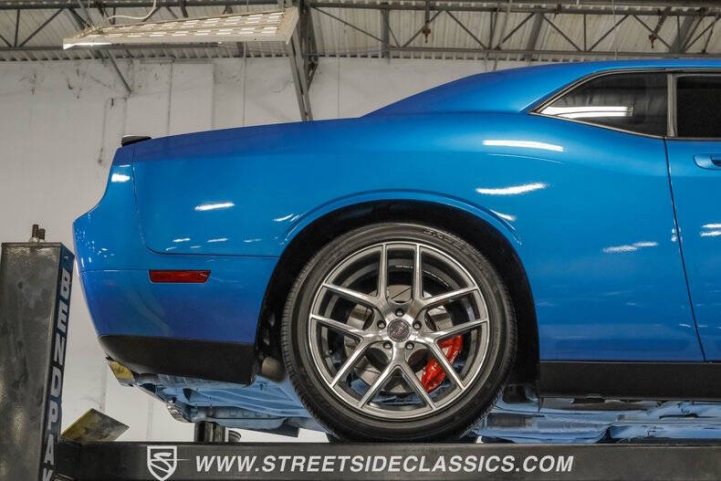 2009 Dodge Challenger SRT8