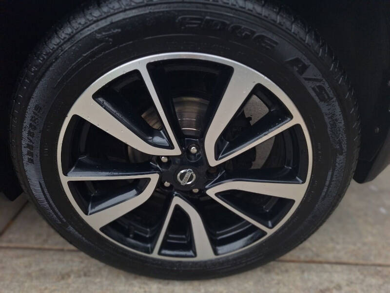 2017 Nissan Rogue SL