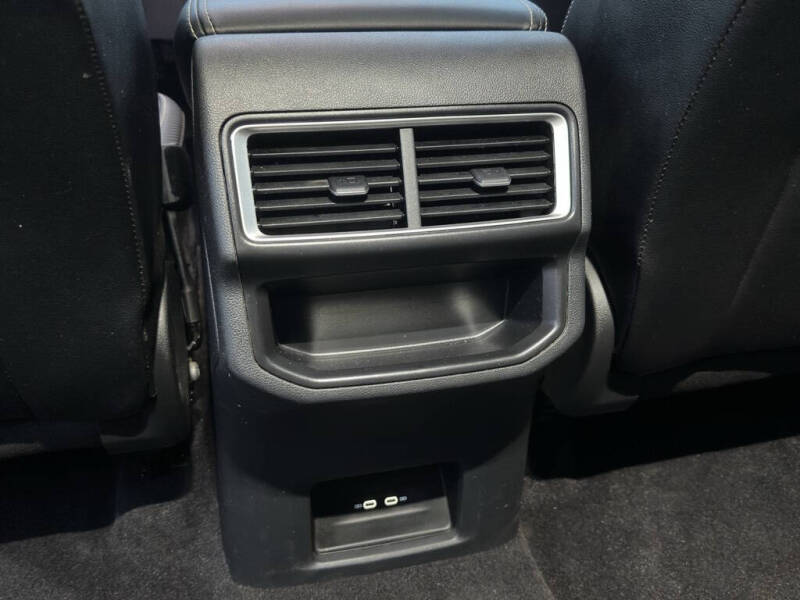 2024 Volkswagen Atlas Cross Sport SE 4Motion