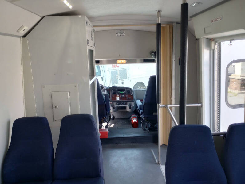 2014 Freightliner M2 106