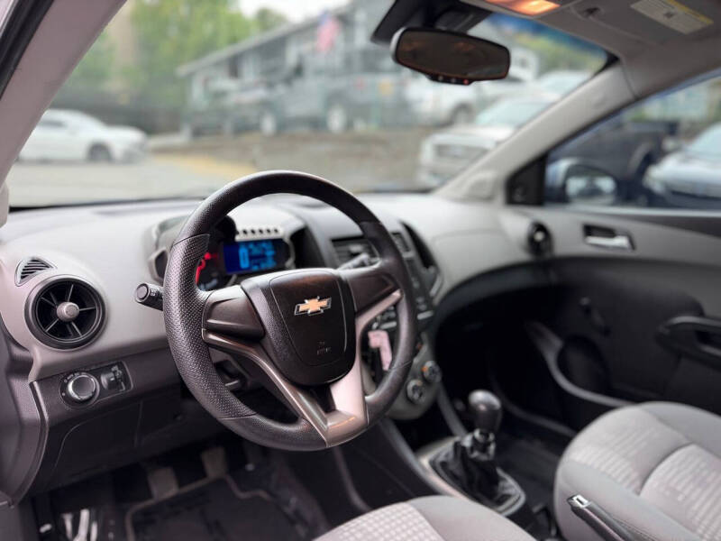 2012 Chevrolet Sonic LS