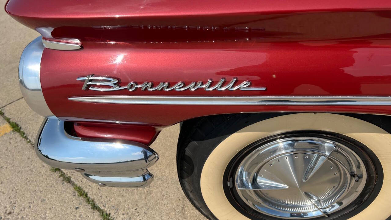 1960 Pontiac Bonneville 14