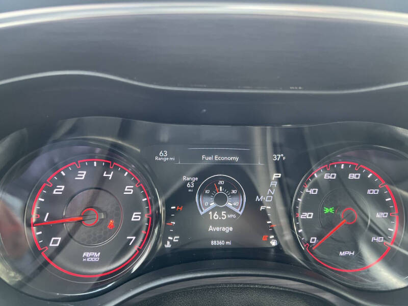 2017 Dodge Charger SXT