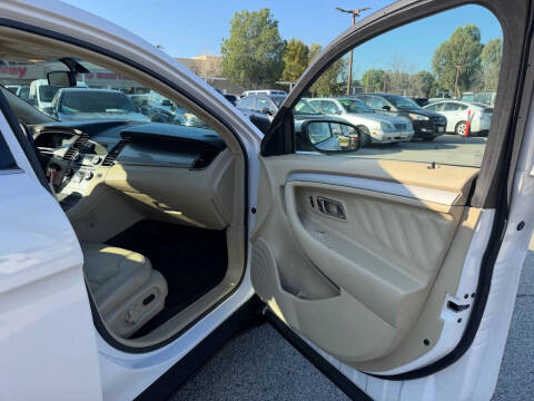 2016 Ford Taurus SEL