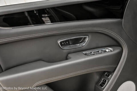 2024 Bentley Bentayga Hybrid