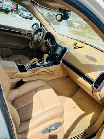 2012 Porsche Cayenne Tiptronic