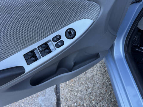 2012 Hyundai Accent GS