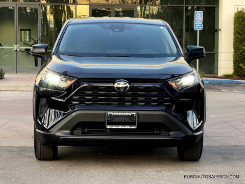 2022 Toyota RAV4 LE