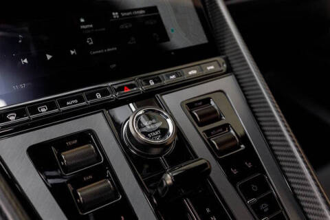 2024 Aston Martin DB12 V8